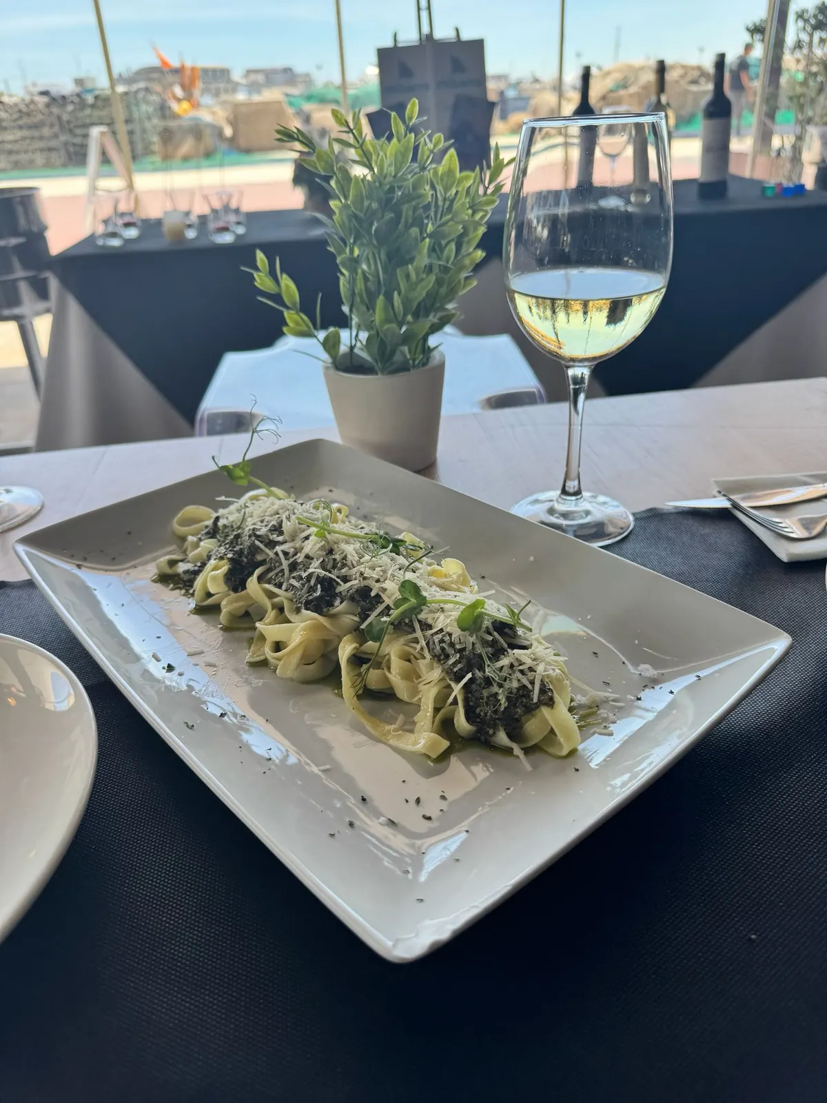 Tagliatelle al pesto en Mi Barra Santa Pola